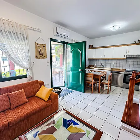 Nyaraló Front Beautiful Family House Pefkohóri