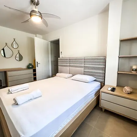 Holiday home Front Beautiful Family House Pefkochori