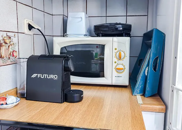 Front Beautiful Family House Hébergement de vacances *