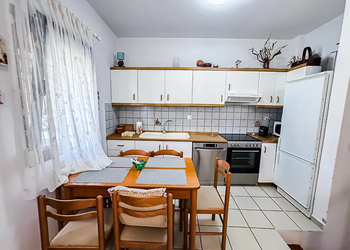 Front Beautiful Family House Hébergement de vacances Pefkochori