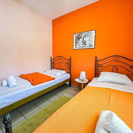 Front Beautiful Family House Tatil Evi Pefkochori
