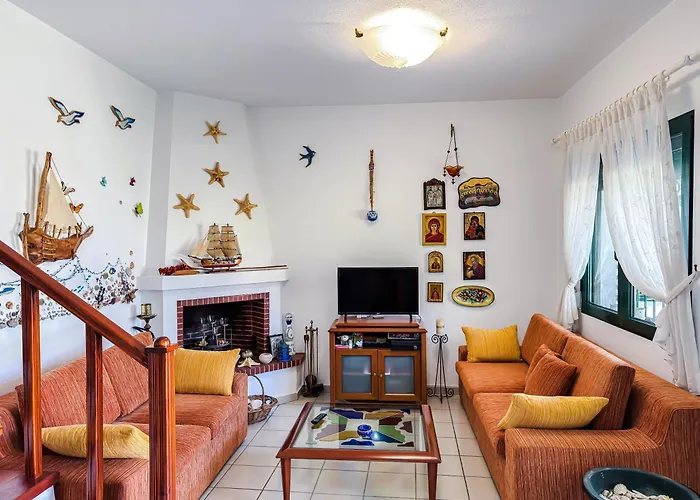 Front Beautiful Family House Casa vacanze *