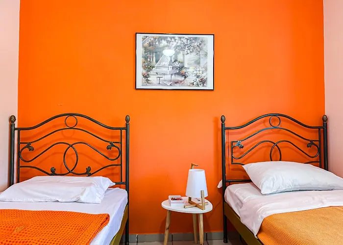 Casa vacanze Front Beautiful Family House *