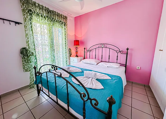 Front Beautiful Family House Casa vacanze Pefkochori
